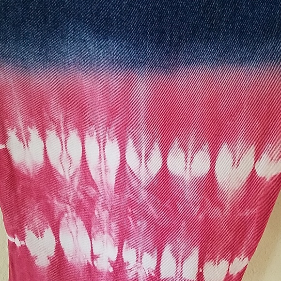 🆕️High Waisted Dipped Tie-Dye  Capri - Picture 3 of 4